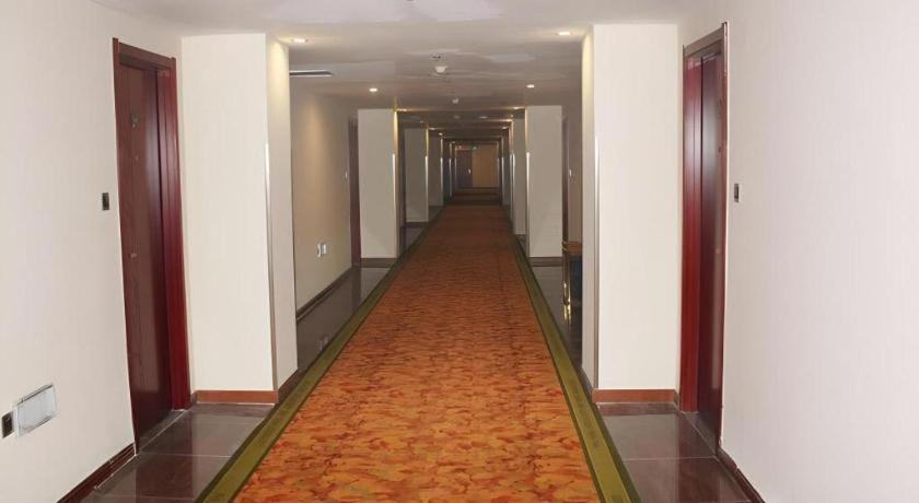 Greentree Inn Jining Yanzhou Jiuzhou Fangyuan Business Hotel Εξωτερικό φωτογραφία